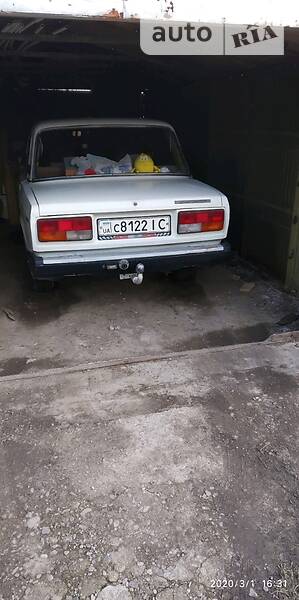 Седан ВАЗ / Lada 2107 1986 в Чернівцях