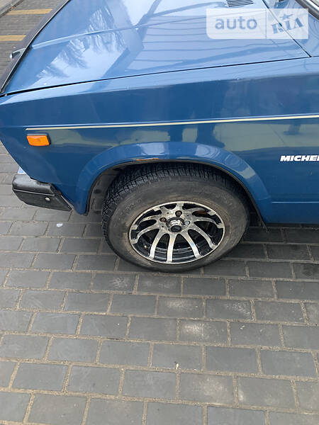 Седан ВАЗ / Lada 2107 2001 в Рівному