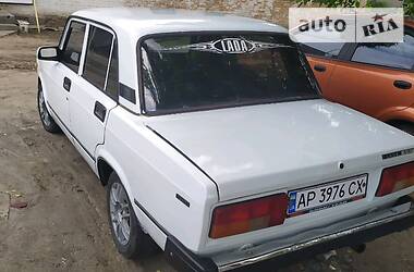 Седан ВАЗ / Lada 2107 1990 в Черновцах