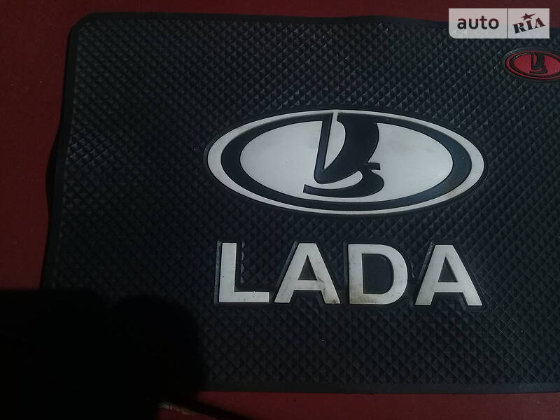 Седан ВАЗ / Lada 2107 1995 в Одессе