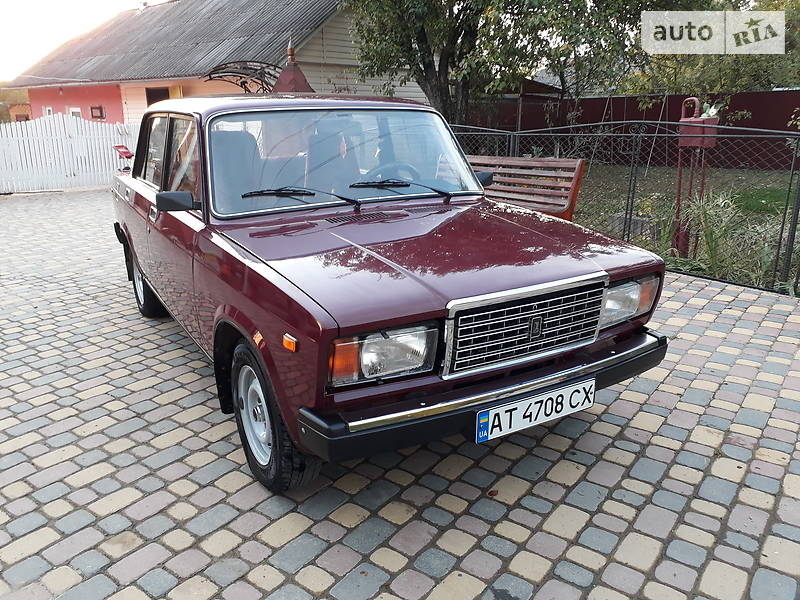 Седан ВАЗ / Lada 2107 2003 в Богородчанах