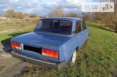 Седан ВАЗ / Lada 2107 2003 в Іванкові