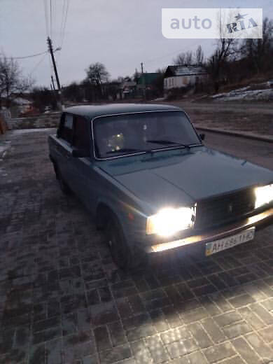 Седан ВАЗ / Lada 2107 2004 в Краматорске