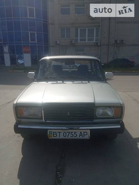 Седан ВАЗ / Lada 2107 2006 в Херсоне