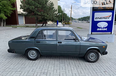 Седан ВАЗ / Lada 2107 2010 в Днепре