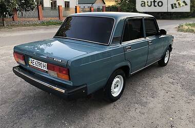 Седан ВАЗ / Lada 2107 2005 в Новом Буге