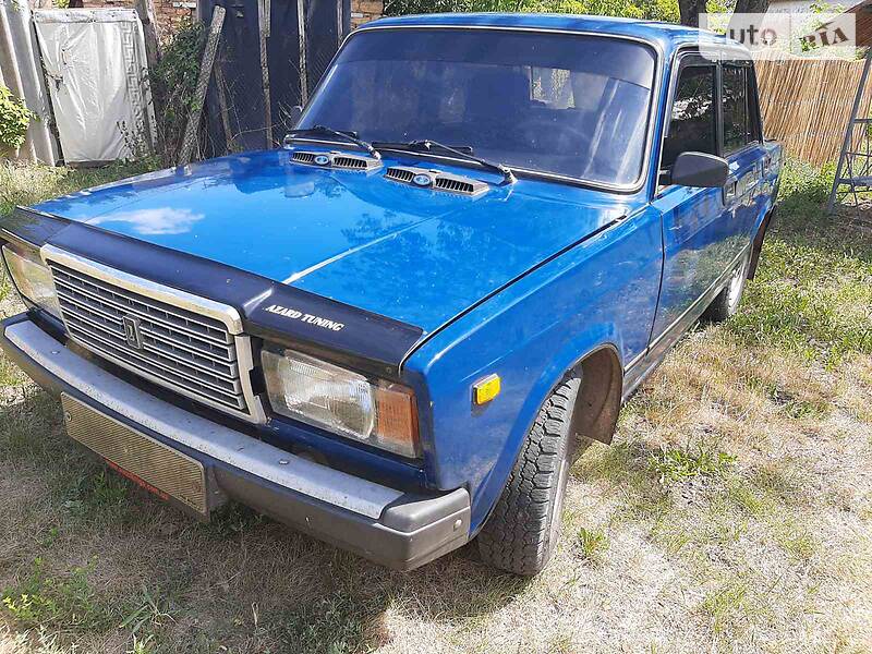 Седан ВАЗ / Lada 2107 2000 в Березовке