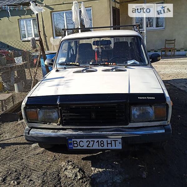 Седан ВАЗ / Lada 2107 1988 в Львове