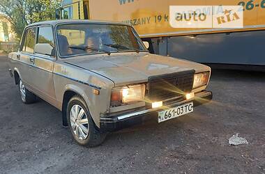 Седан ВАЗ / Lada 2107 1986 в Червонограде