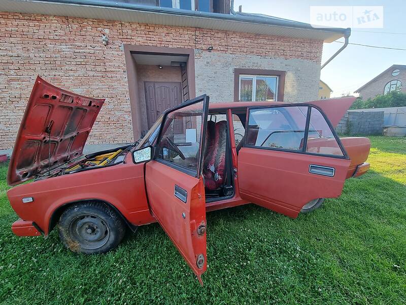 Седан ВАЗ / Lada 2107 1993 в Тисмениці