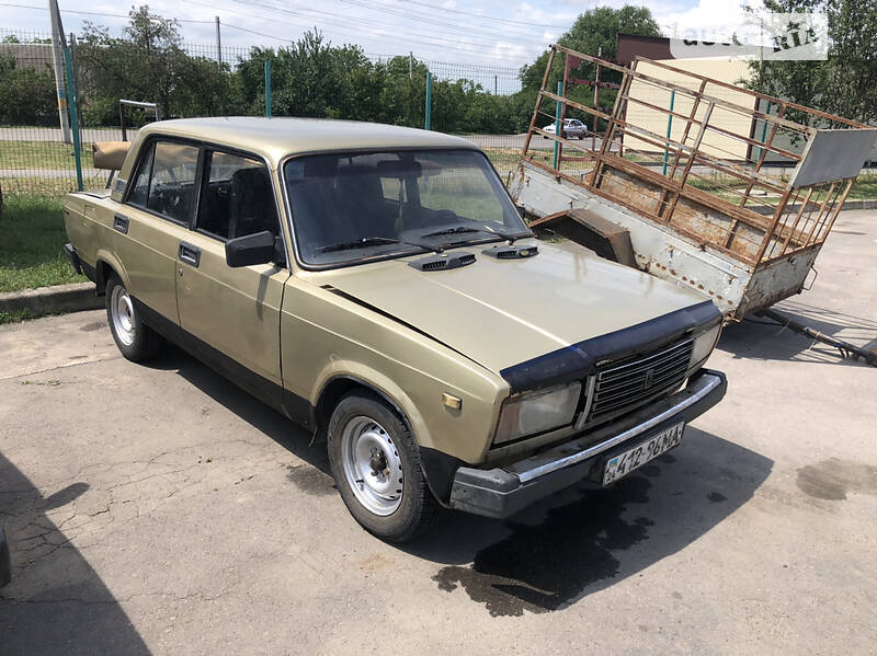 Седан ВАЗ / Lada 2107 1985 в Жашкове