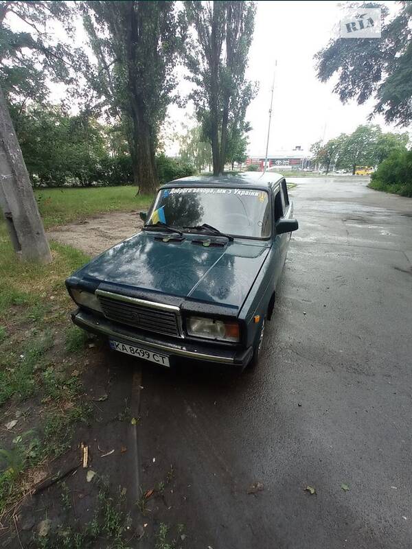 Седан ВАЗ / Lada 2107 1997 в Киеве