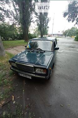 Седан ВАЗ / Lada 2107 1997 в Киеве
