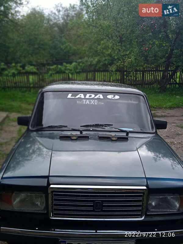 Седан ВАЗ / Lada 2107 2010 в Борщеві