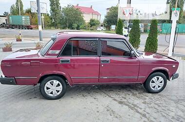 Седан ВАЗ / Lada 2107 2004 в Одесі