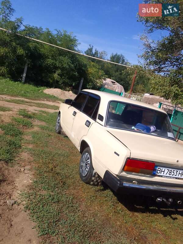 Седан ВАЗ / Lada 2107 1987 в Одессе