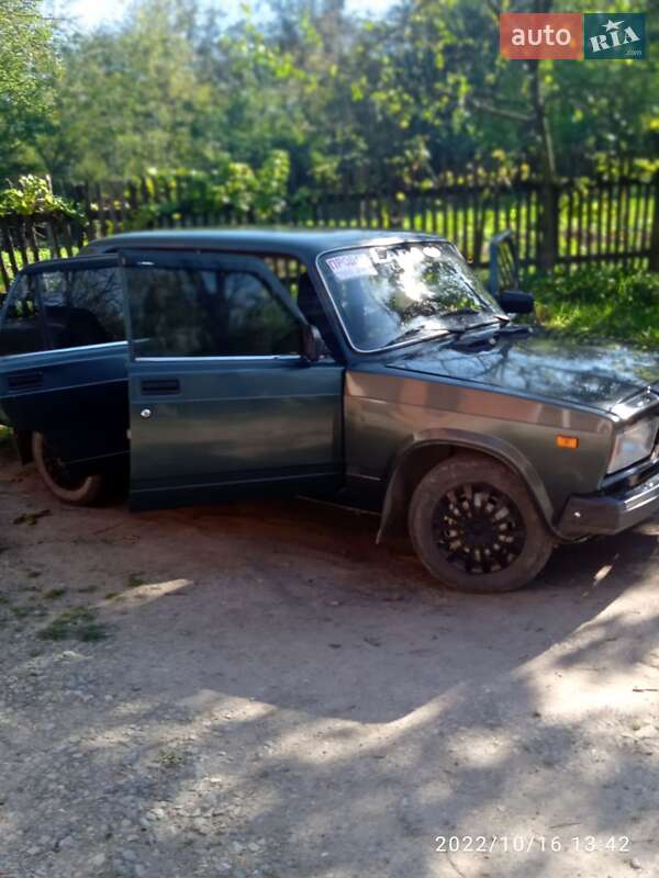 Седан ВАЗ / Lada 2107 2010 в Борщеві