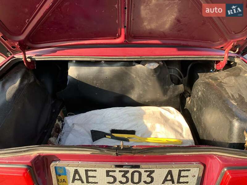 Седан ВАЗ / Lada 2107 2004 в Павлограді