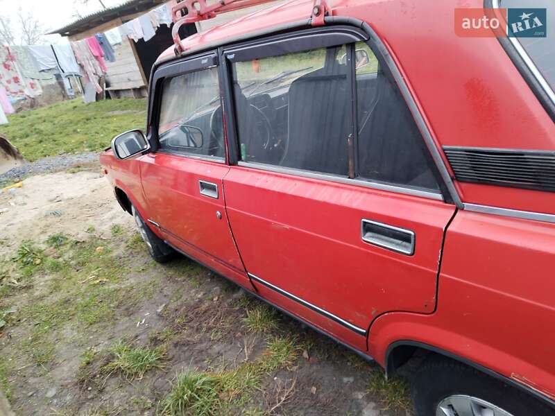 Седан ВАЗ / Lada 2107 1991 в Шепетівці