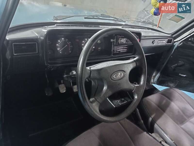 Седан ВАЗ / Lada 2107 1988 в Днепре фото 5 Седан ВАЗ / Lada 2107 1988 в Днепре