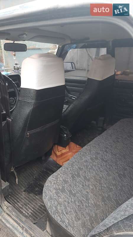 Седан ВАЗ / Lada 2107 2004 в Черкасах