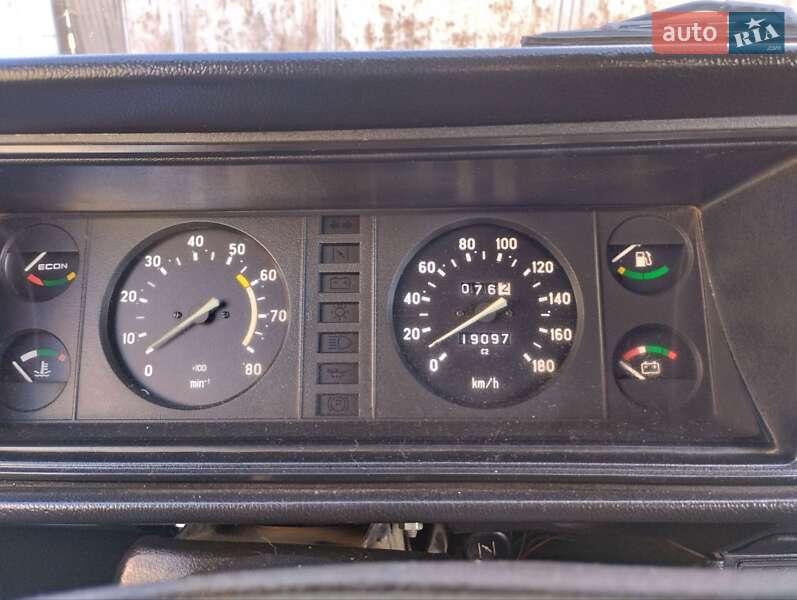 Седан ВАЗ / Lada 2107 2004 в Рені