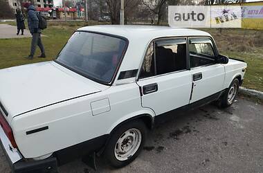 Седан ВАЗ / Lada 2107 1984 в Кременчуге