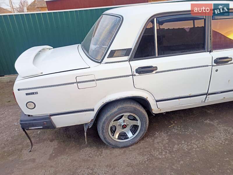 Седан ВАЗ / Lada 2107 1994 в Ізмаїлі