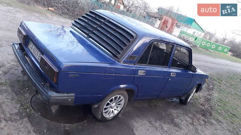 Седан ВАЗ / Lada 2107 2002 в Кривому Розі