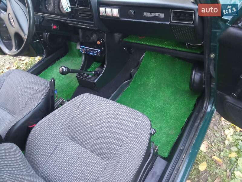 Седан ВАЗ / Lada 2107 2005 в Івано-Франківську