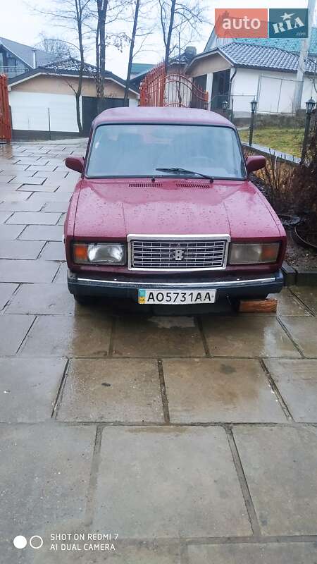 Седан ВАЗ / Lada 2107 2004 в Тячеве