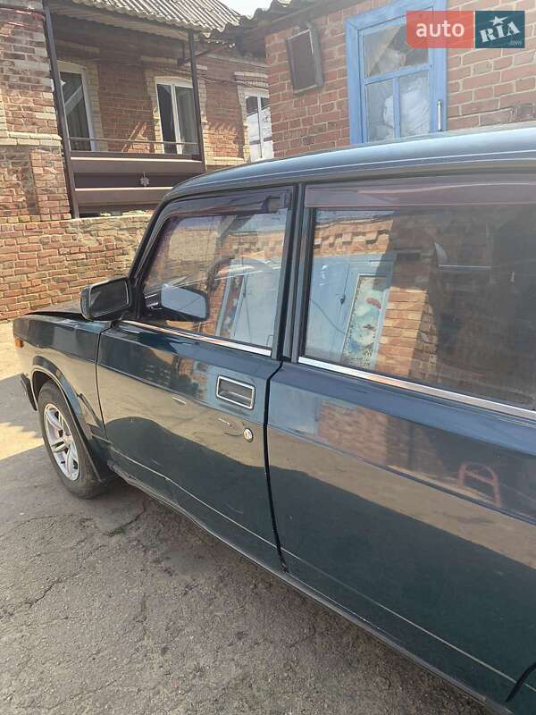 Седан ВАЗ / Lada 2107 2005 в Каменском фото 4 Седан ВАЗ / Lada 2107 2005 в Каменском