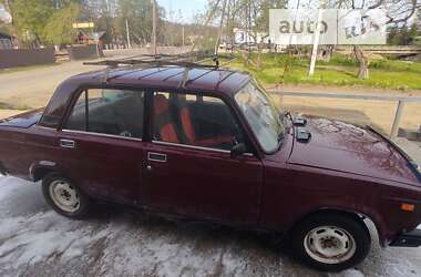 Седан ВАЗ / Lada 2107 2001 в Старому Самборі