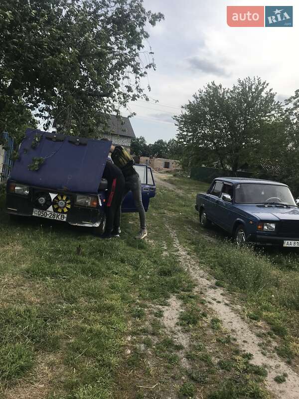 Седан ВАЗ / Lada 2107 2004 в Белой Церкви фото 12 Седан ВАЗ / Lada 2107 2004 в Белой Церкви