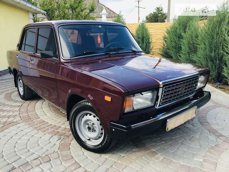 Седан ВАЗ / Lada 2107 2007 в Новомосковске