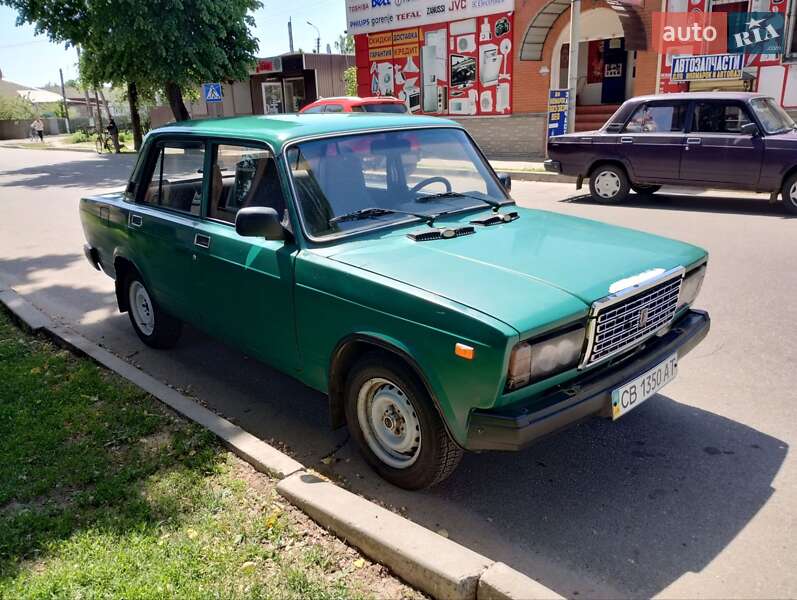 Седан ВАЗ / Lada 2107 2005 в Новгород-Северском