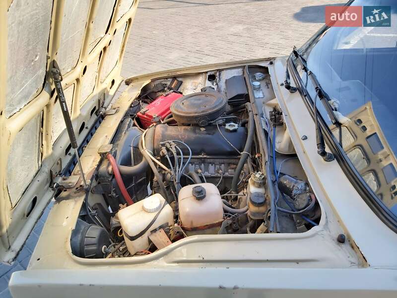 Седан ВАЗ / Lada 2107 1983 в Днепре