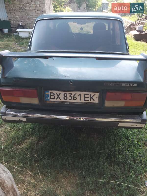 Седан ВАЗ / Lada 2107 1993 в Дунаївцях