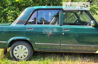 Седан ВАЗ / Lada 2107 1997 в Києві