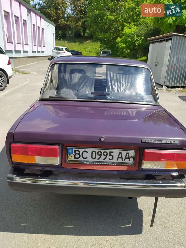 Седан ВАЗ / Lada 2107 2004 в Тернополі