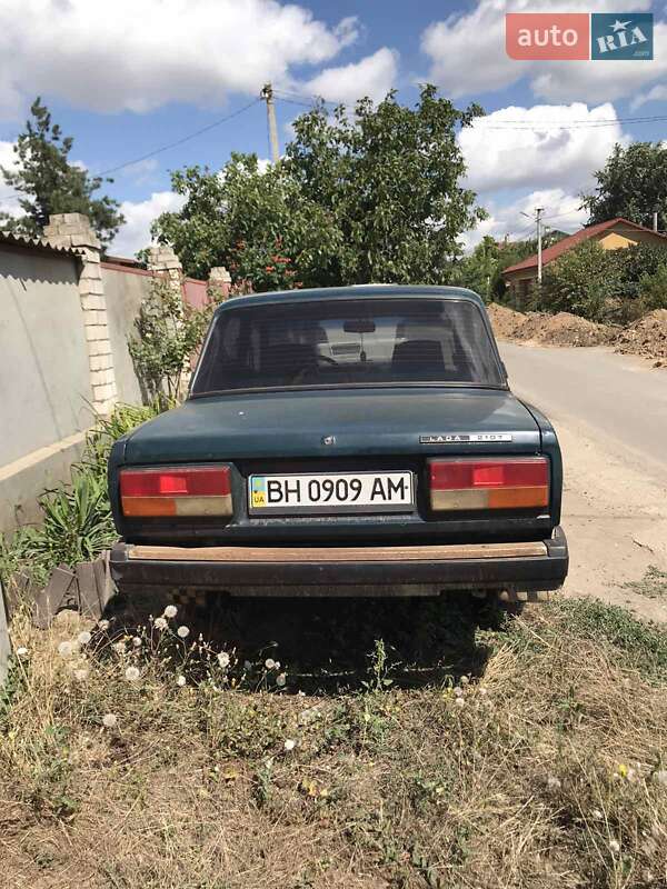 Седан ВАЗ / Lada 2107 2002 в Одесі
