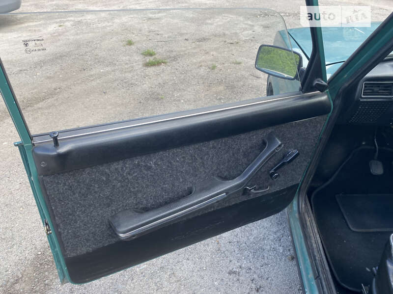 Седан ВАЗ / Lada 2107 2005 в Харькове