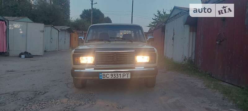 Седан ВАЗ / Lada 2107 1986 в Львове