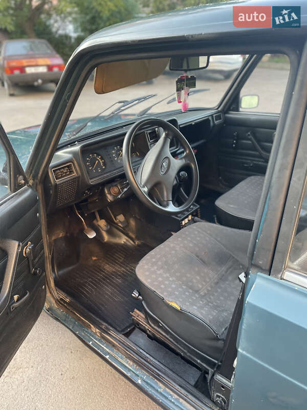 Седан ВАЗ / Lada 2107 2002 в Ужгороде фото 8 Седан ВАЗ / Lada 2107 2002 в Ужгороде