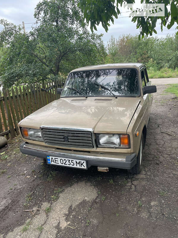 Седан ВАЗ / Lada 2107 1984 в Соленом