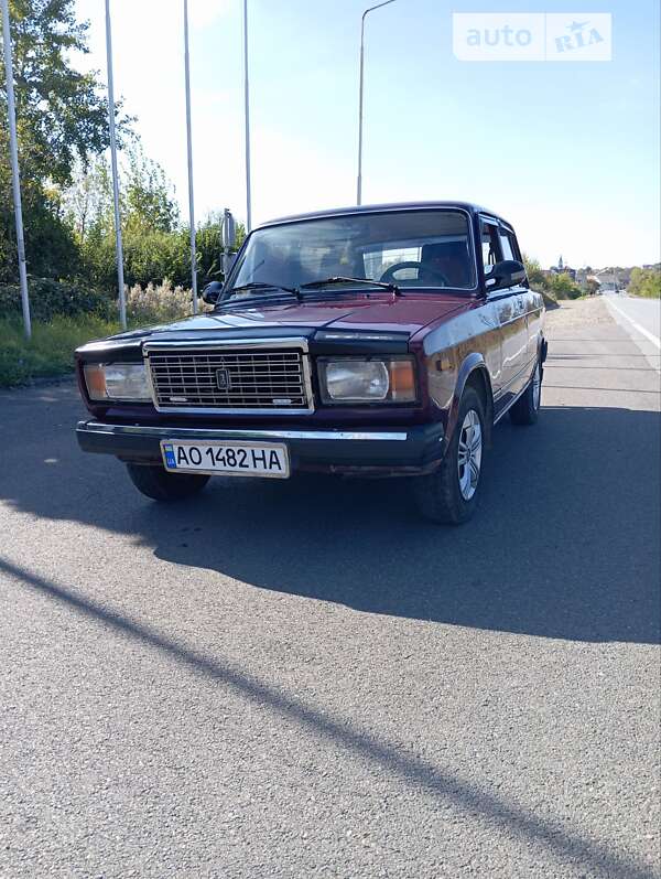 Седан ВАЗ / Lada 2107 2002 в Иршаве