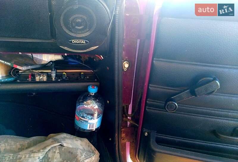 Седан ВАЗ / Lada 2107 2005 в Киеве