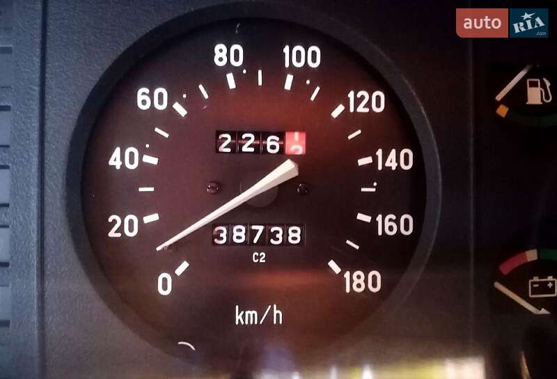 Седан ВАЗ / Lada 2107 2005 в Киеве