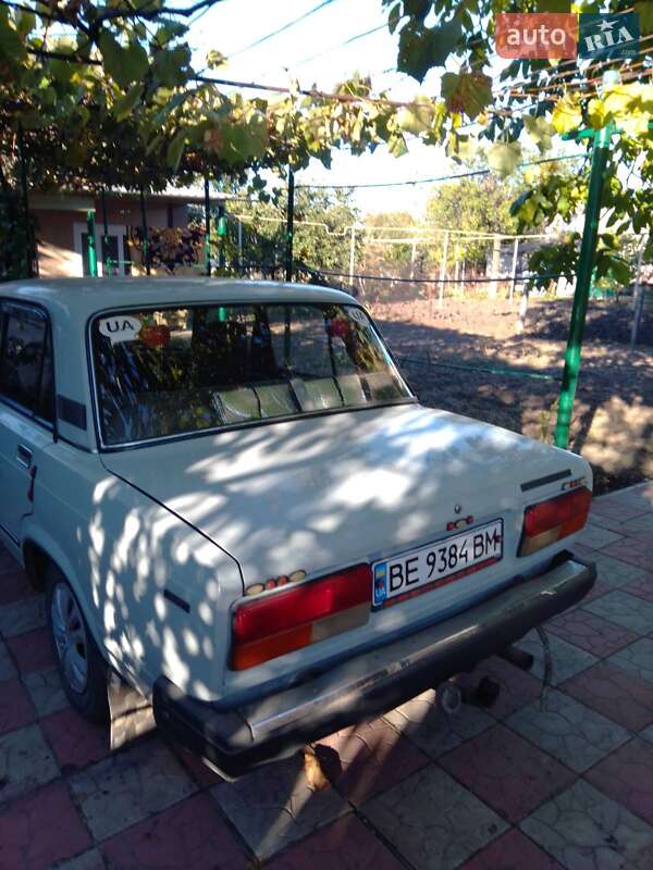 Седан ВАЗ / Lada 2107 1990 в Первомайську