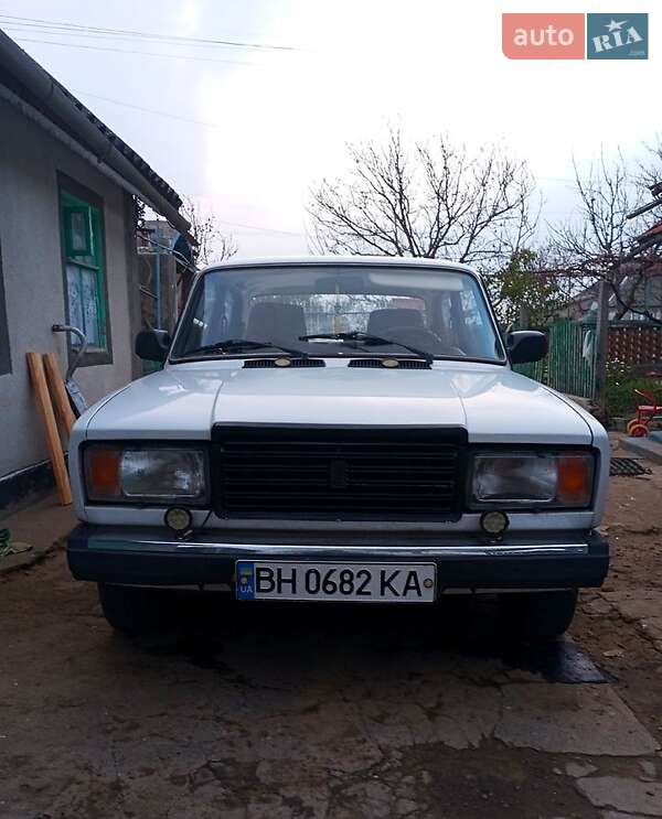 Седан ВАЗ / Lada 2107 2004 в Роздільній